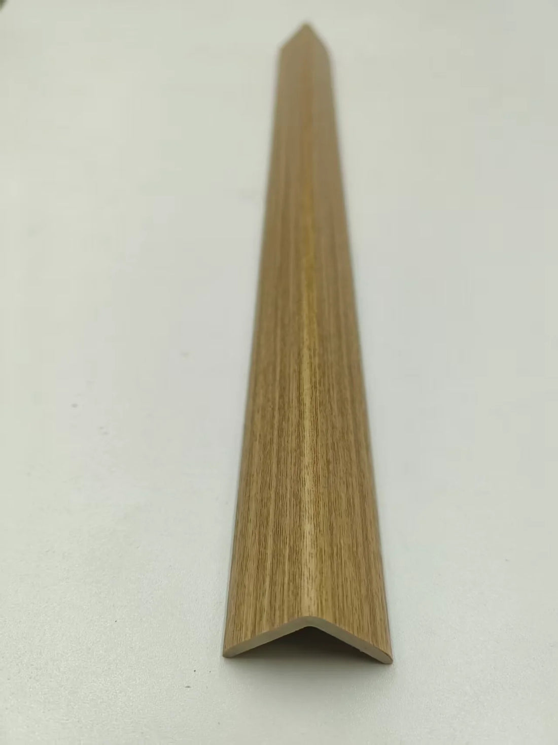 Wall Panel Trim - 240cm - Oak (Fits seamless wall panel 81)
